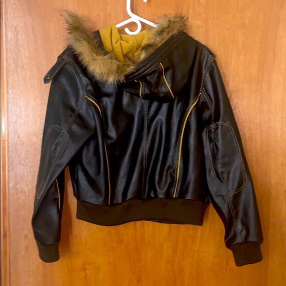 Leather Jacket - Picture 4 of 5